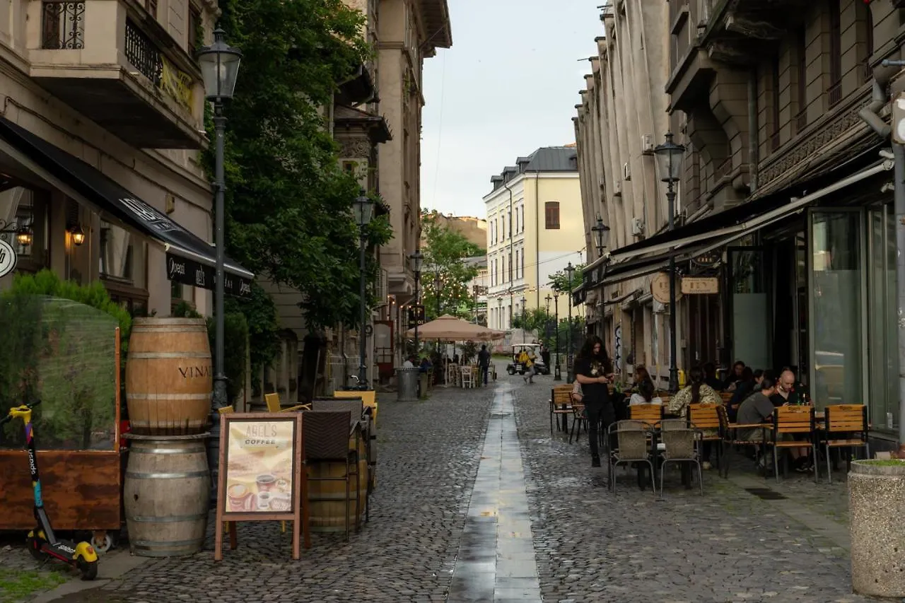 Live Bucharest Διαμέρισμα