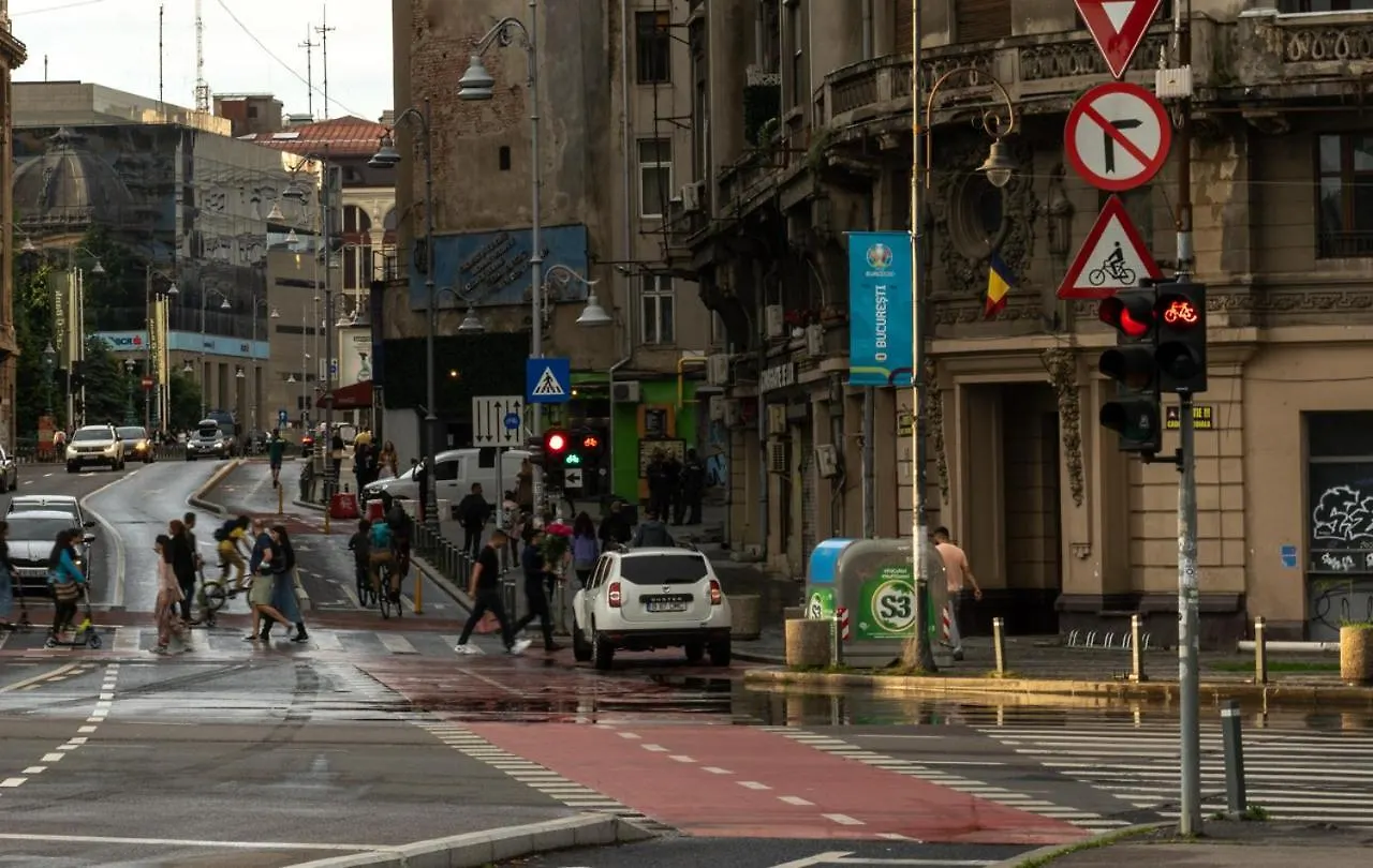 Live Bucharest Apartment